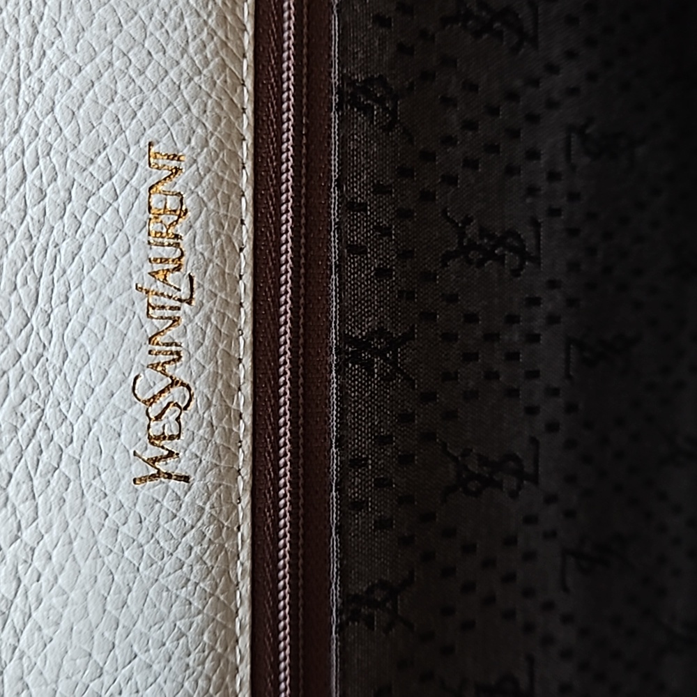 Yves Saint Laurent Vintage Quilted Wave Cream Caviar Leather Clutch Bag EUC - Picture 9 of 12